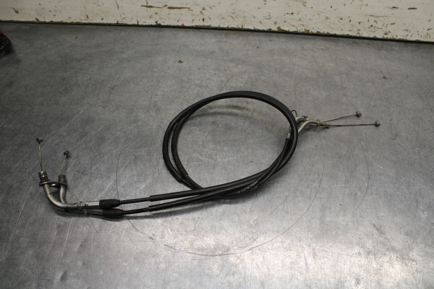 12-13 KAWASAKI Z1000 THROTTLE CABLES LINES BB743
