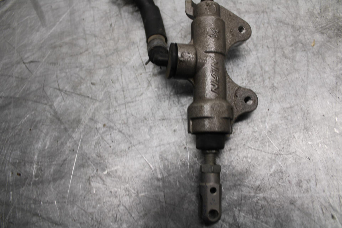07 YAMAHA YZF R6 REAR BRAKE MASTER CYLINDER W RESERVOIR 2C0-2583V-01-00 BB495