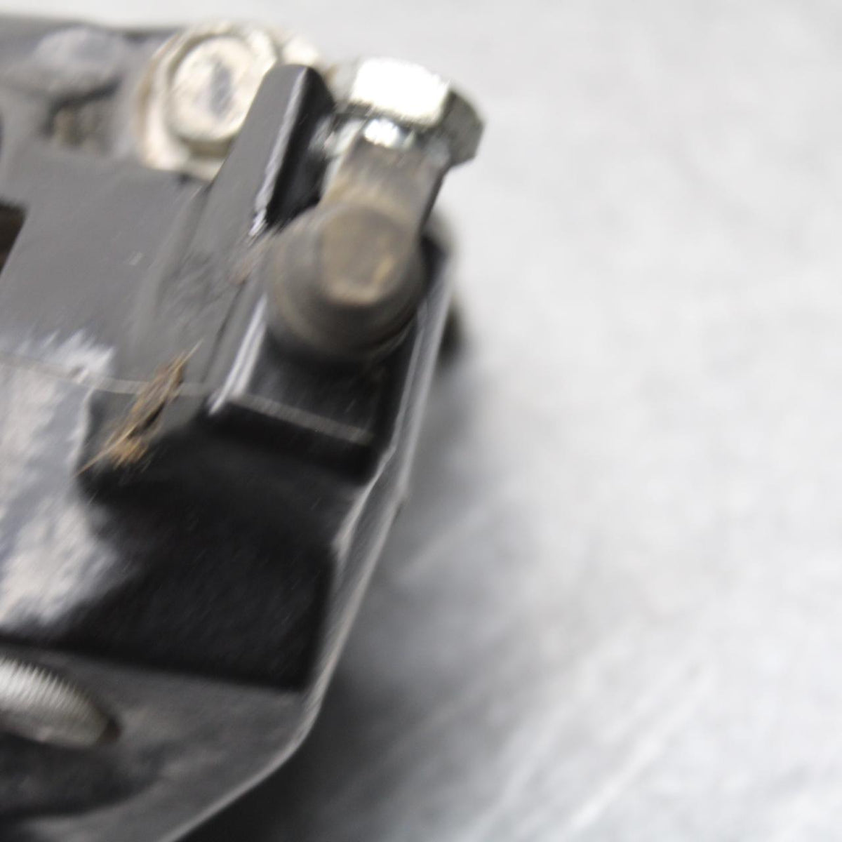18 KTM RC 390 FRONT BRAKE CALIPER BB648