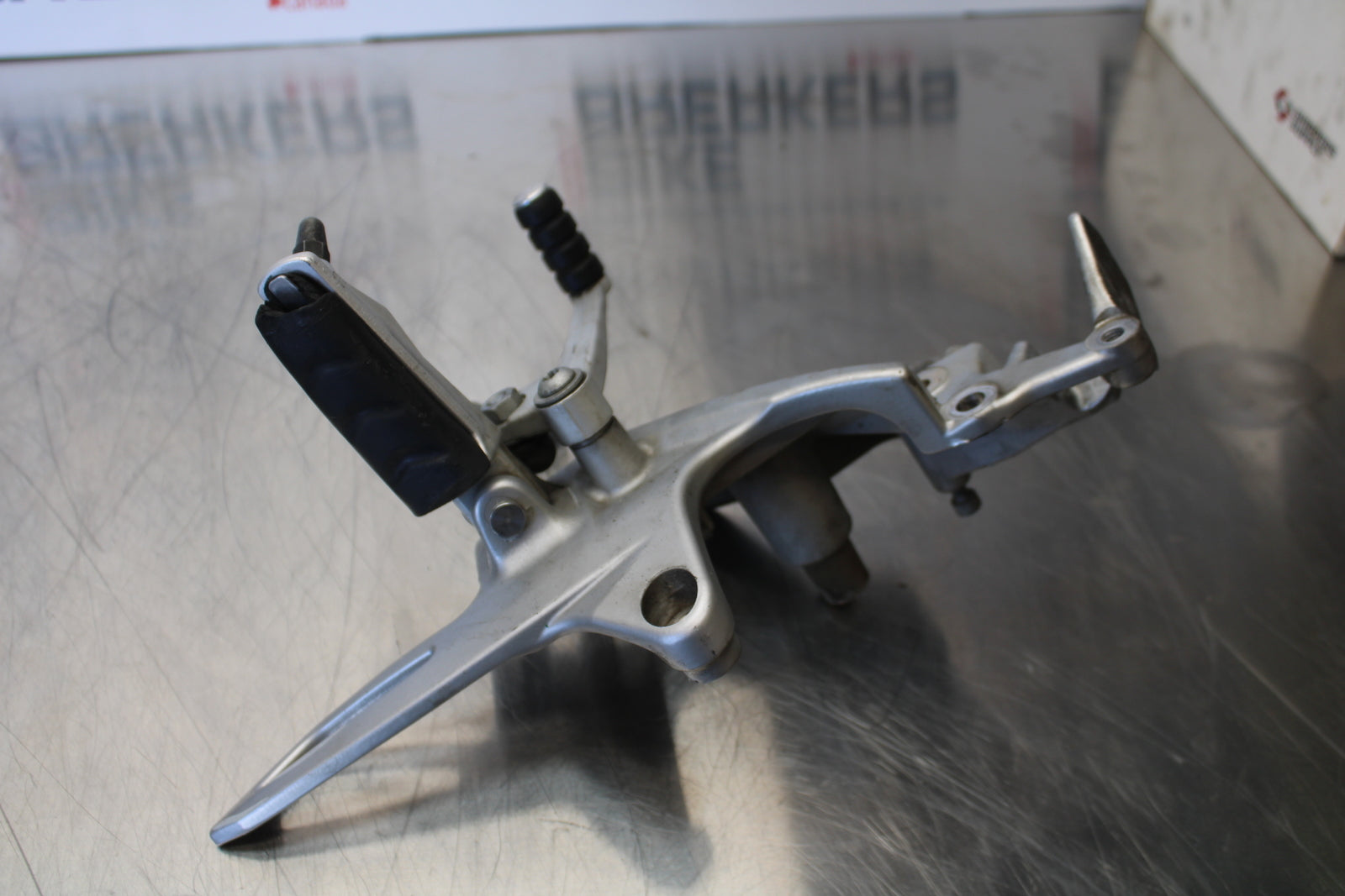 06-12 BMW F800ST LEFT REARSET REAR SET FOOT PEG W SHIFTER BB144