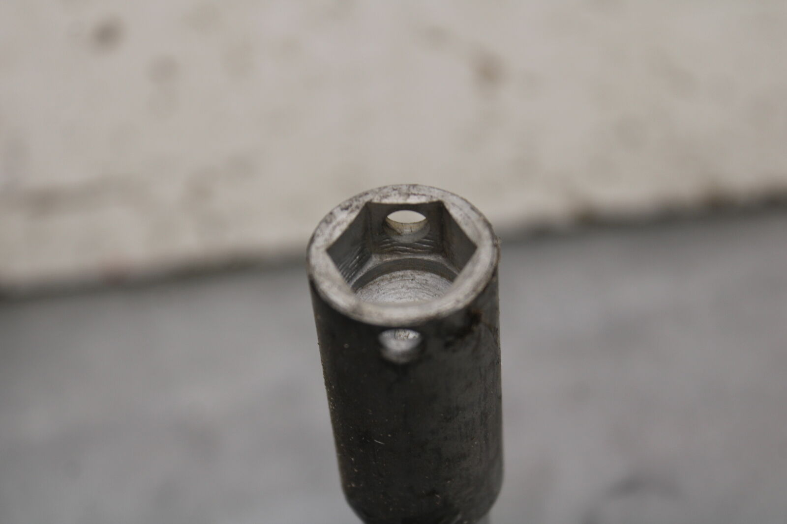 14 HONDA CTX1300A FRONT WHEEL RIM AXLE PIVOT BOLT BB732