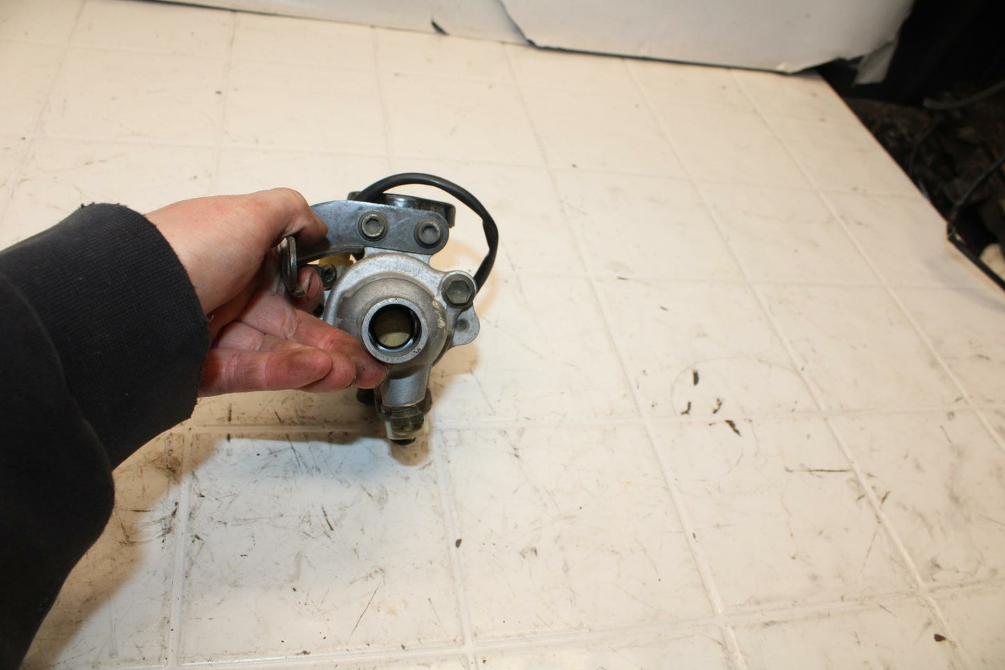 93-96 SUZUKI GSXR1100W THERMOSTAT W HOUSING ASSEMBLY BB12