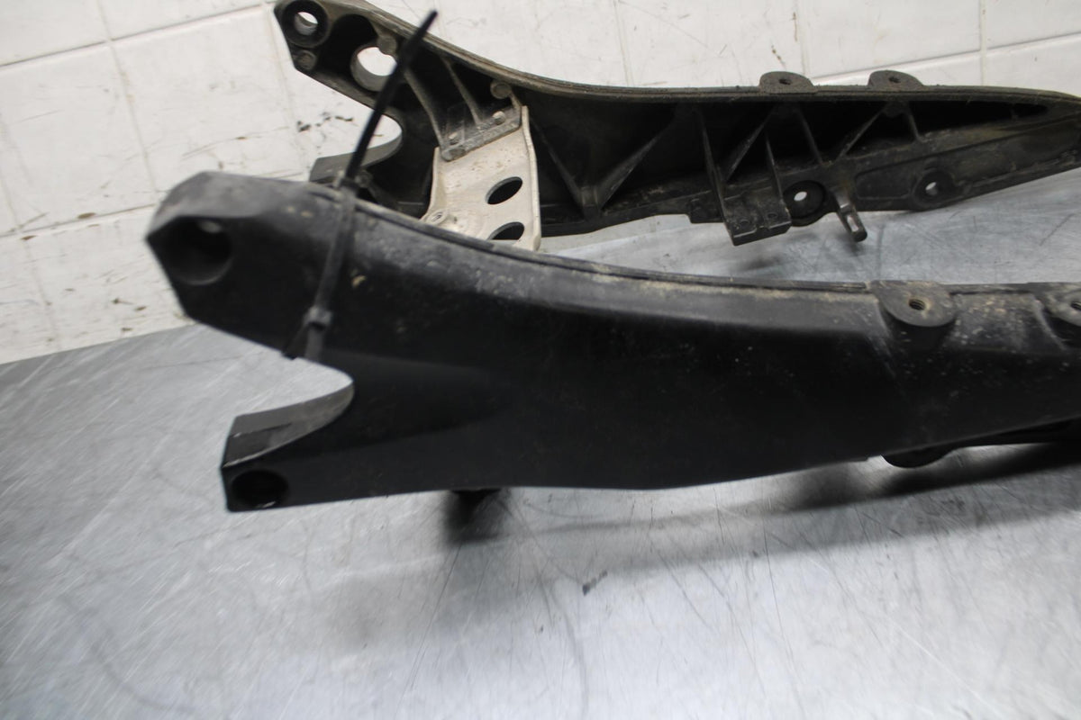 06-07 SUZUKI GSXR 600 REAR SUBFRAME BACK SUB FRAME BB499