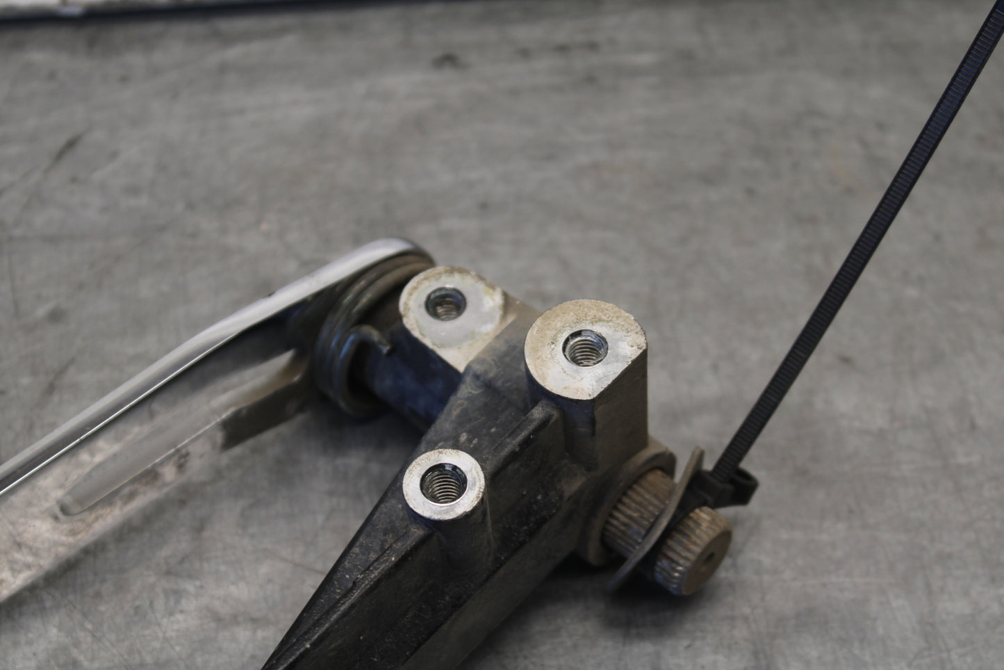 05-06 YAMAHA ROYAL STAR RIGHT REARSET BRAKE FOOT PEDAL BB697