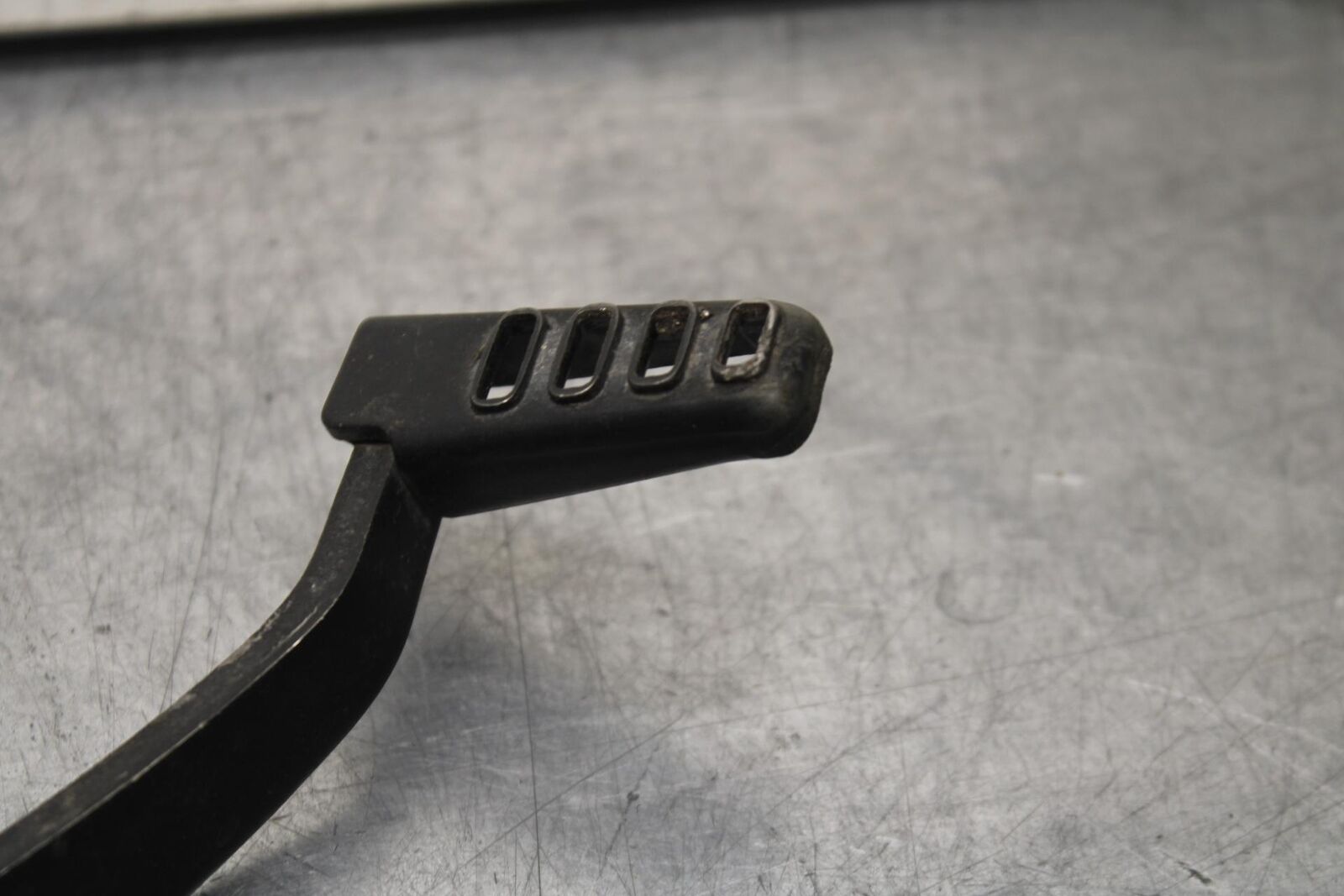 11-19 HONDA CBR125R RIGHT REARSET BRAKE FOOT PEDAL BB105