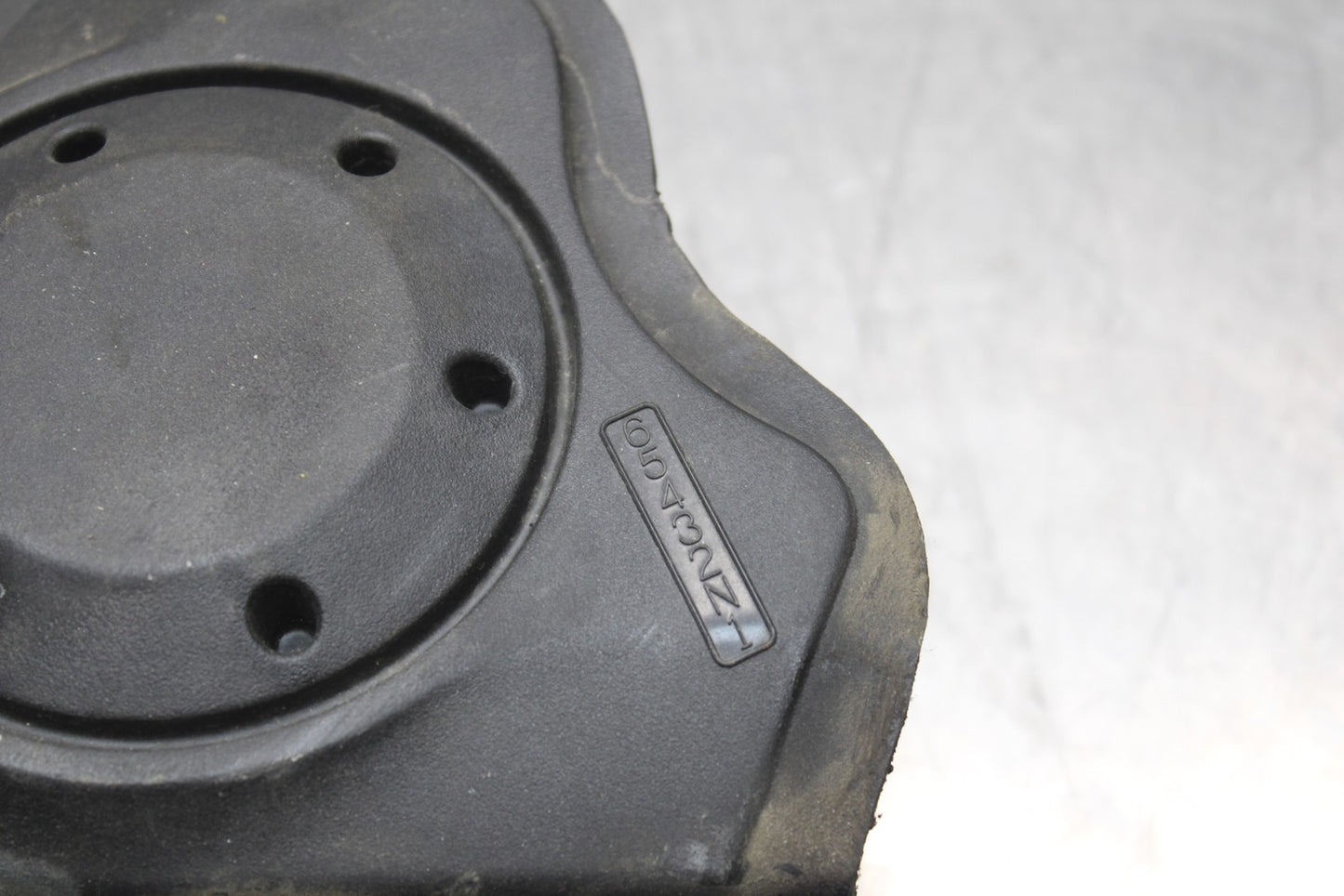 09-10 KAWASAKI ER-6N ENGINE SPROCKET COVER BB205