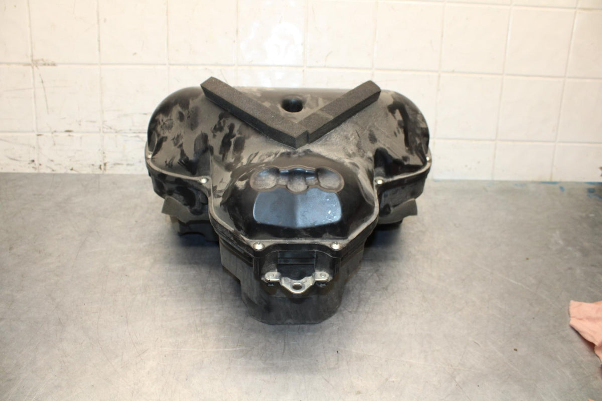 2012 Yamaha FZ8 AIRBOX AIR INTAKE BB550
