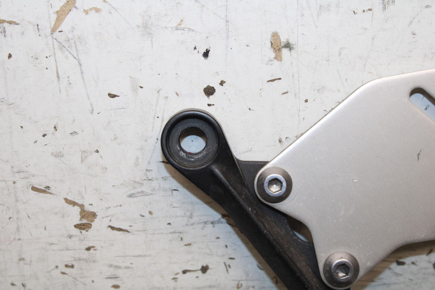 13-17 KAWASAKI NINJA ZX6R ZX636E LEFT REARSET REAR SET DRIVER FOOT PEG BB735