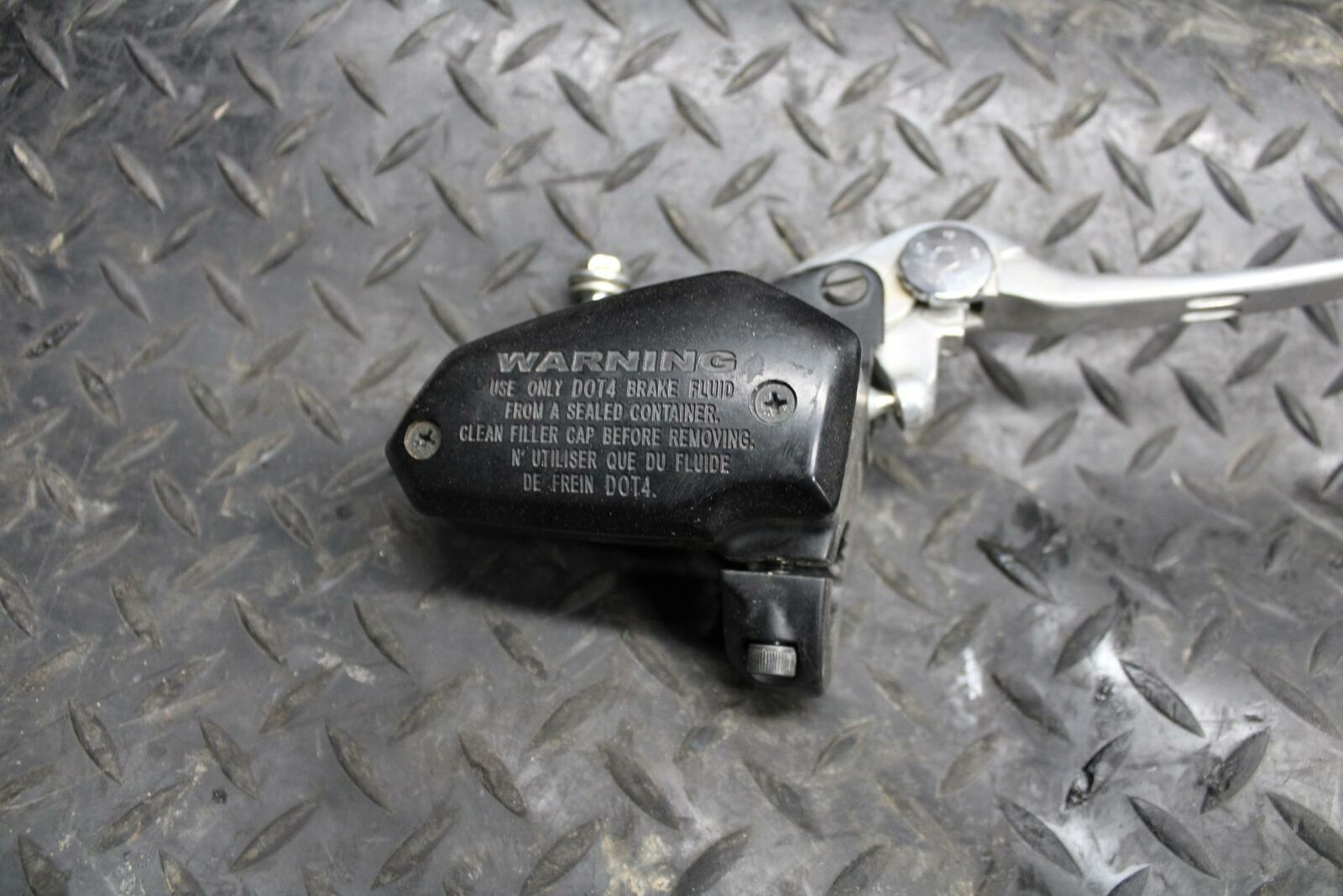 12-17 KAWASAKI NINJA 650 FRONT BRAKE MASTER CYLINDER w/ LEVER BB211