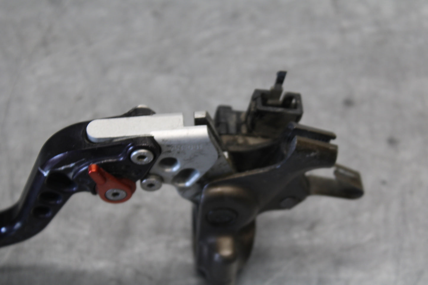 03-04 KAWASAKI NINJA ZX6RR CLUTCH PERCH MOUNT WITH CRG LEVER  BB684