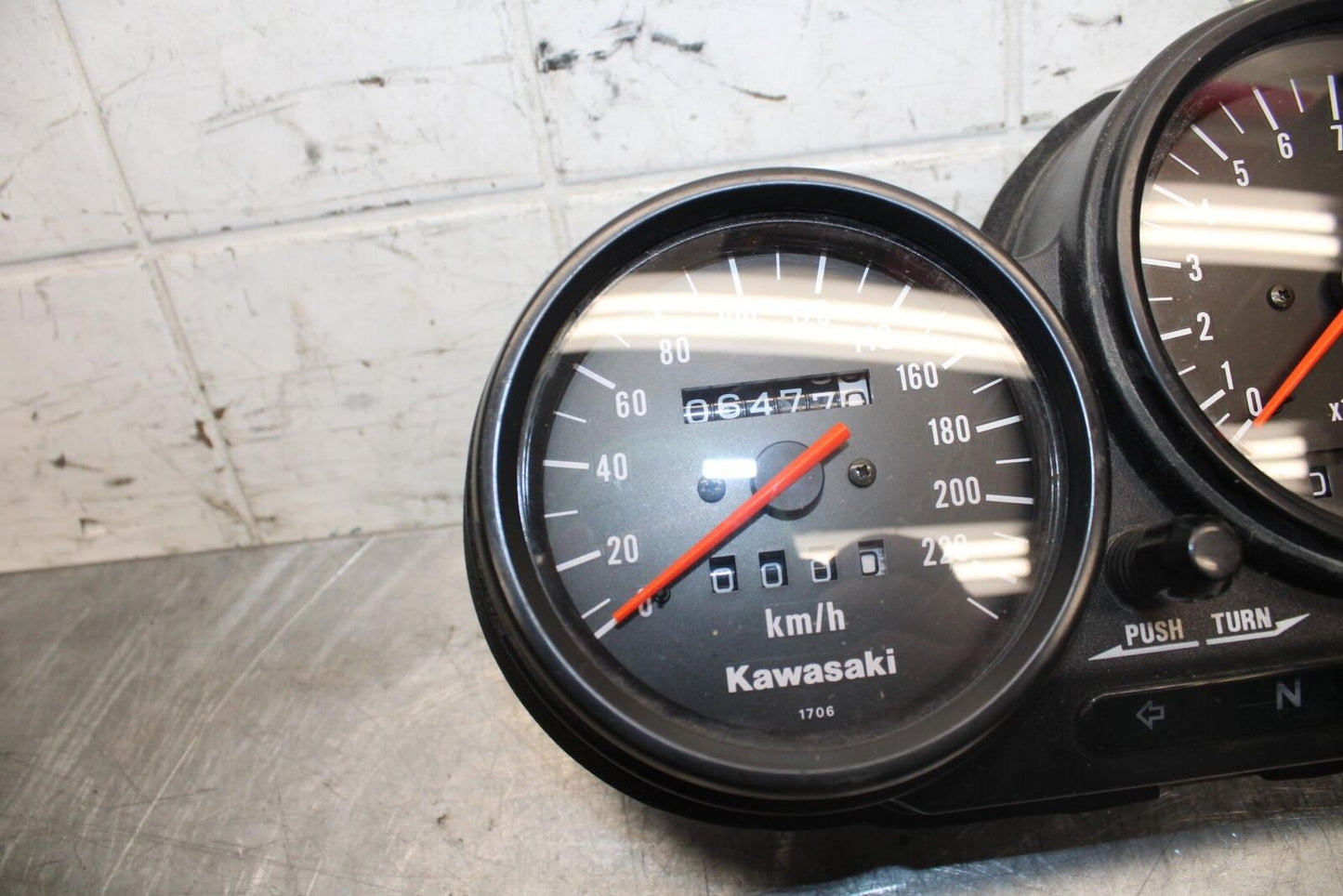 2005 Kawasaki Ninja 500R EX500D SPEEDO  GAUGES DISPLAY CLUSTER SPEEDOMETER BB36