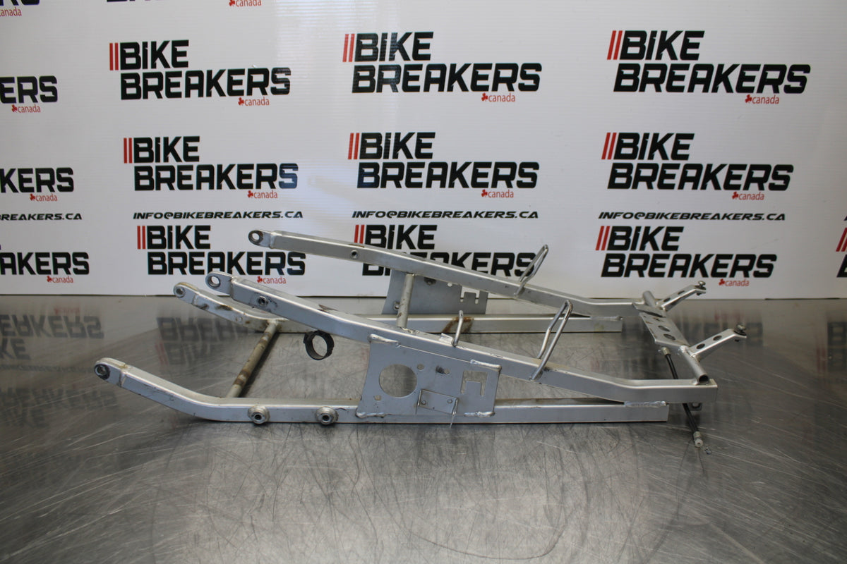 98-05 HONDA SUPER HAWK 1000 VTR1000F REAR SUBFRAME BACK SUB FRAME BB152
