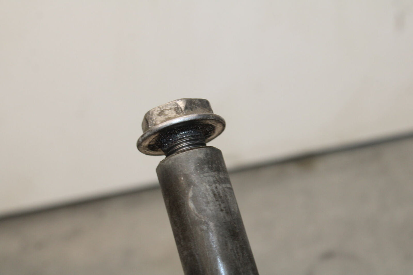 13-18 KAWASAKI NINJA ZX6R FRONT WHEEL RIM AXLE PIVOT BOLT BB118