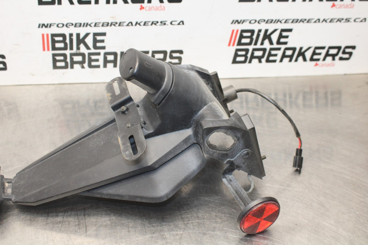 06 KAWASAKI NINJA 650 EX650 REAR BACK FENDER MUD GUARD BB823