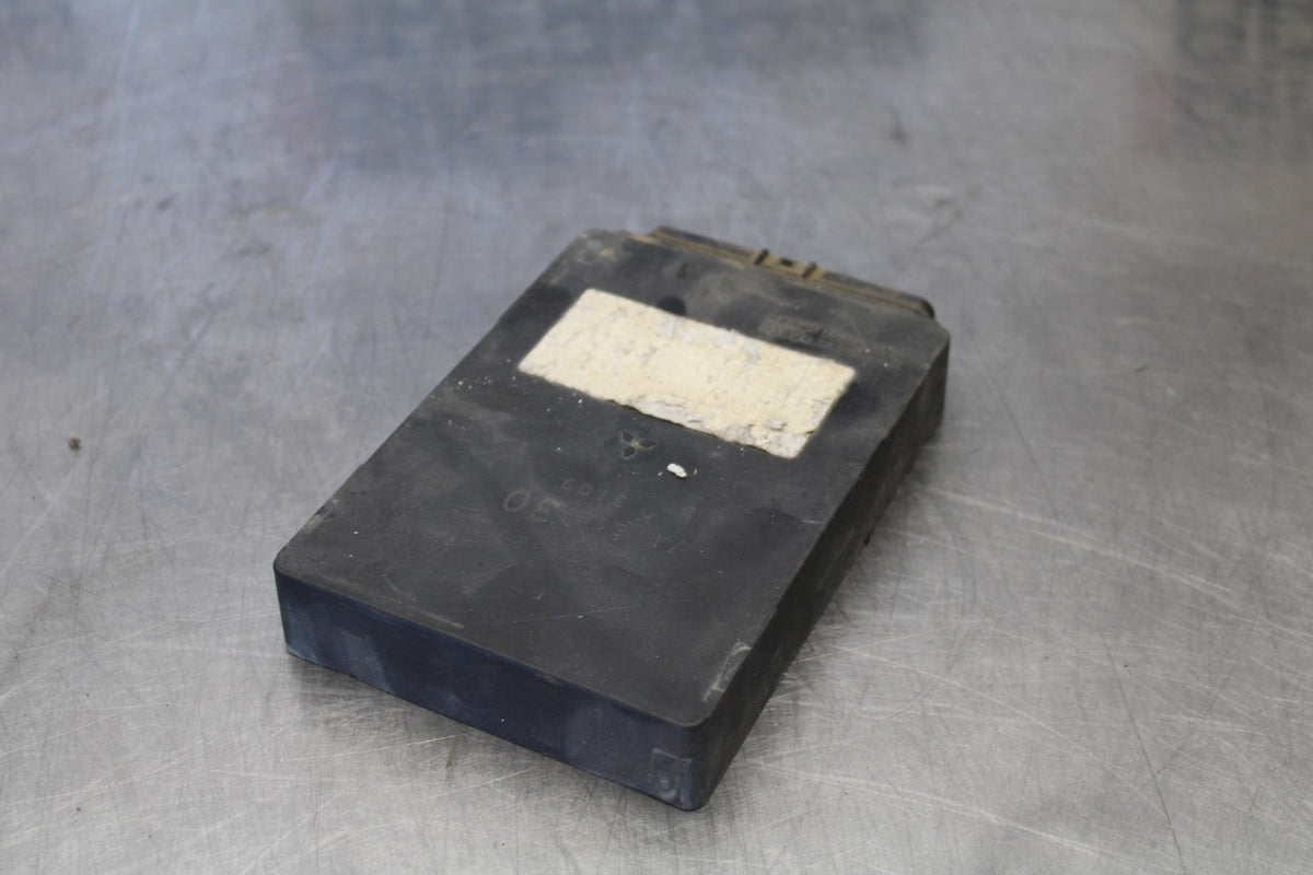 03-04 YAMAHA YZF R6 ECU COMPUTER CONTROLLER UNIT BLACK BOX ECM CDI  BB890
