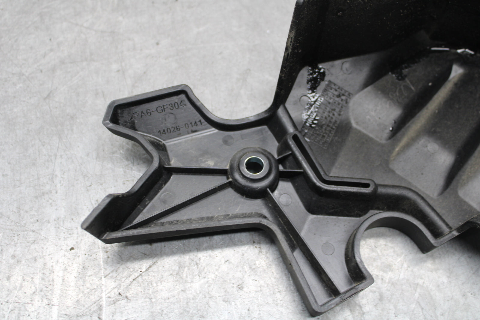 18-23 KAWASAKI NINJA 400 ENGINE SPROCKET COVER BB660