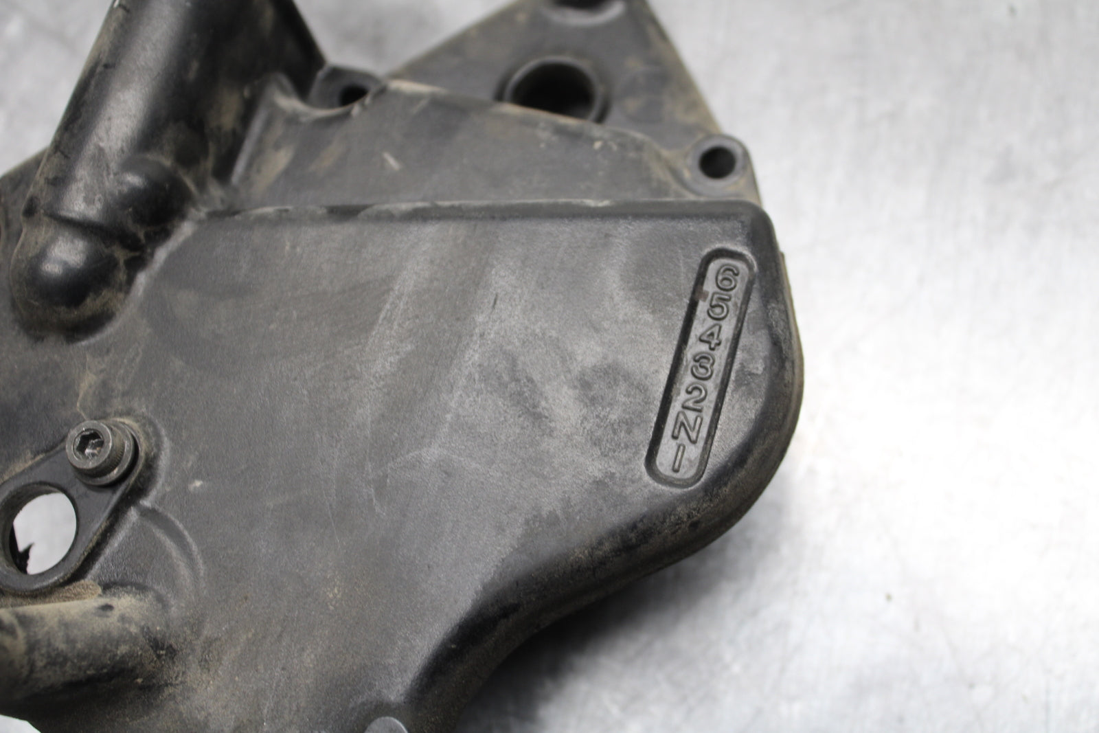 09-11 SUZUKI GSXR1000 ENGINE SPROCKET COVER BB125
