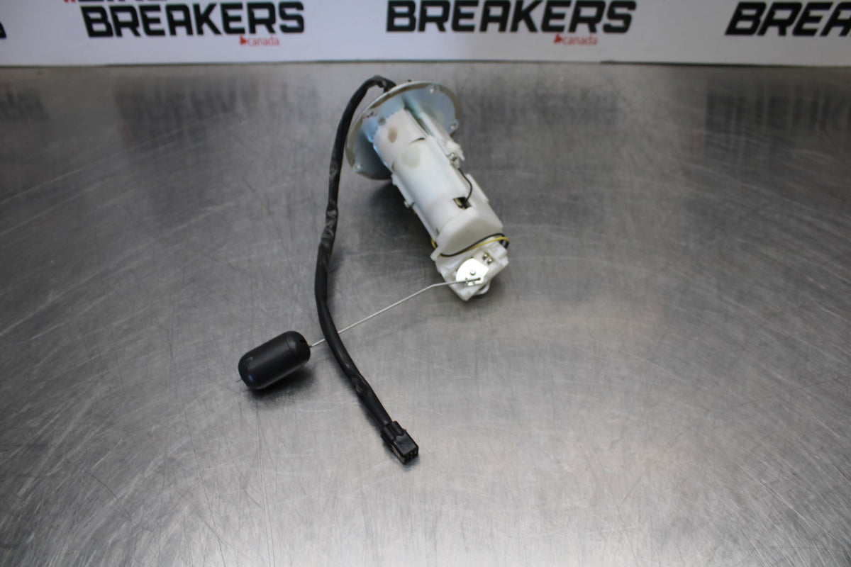 24-25 KAWASAKI NINJA ZX4R FUEL PUMP GAS PETROL SENDER UNIT BB174