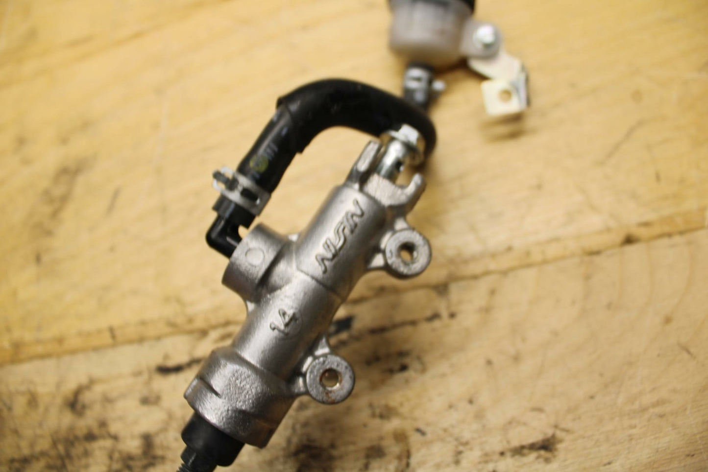 11-17 SUZUKI GSXR750 REAR BACK BRAKE MASTER CYLINDER W RESERVOIR BB320