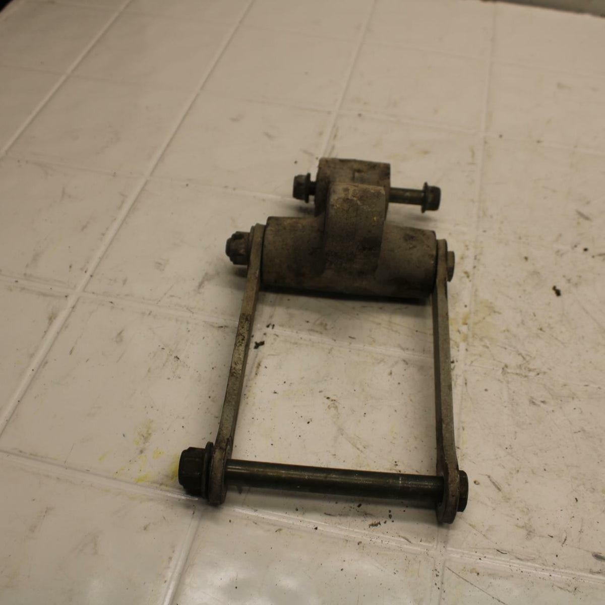 07-08 YAMAHA V STAR 1100 REAR BACK SHOCK LINK BB404