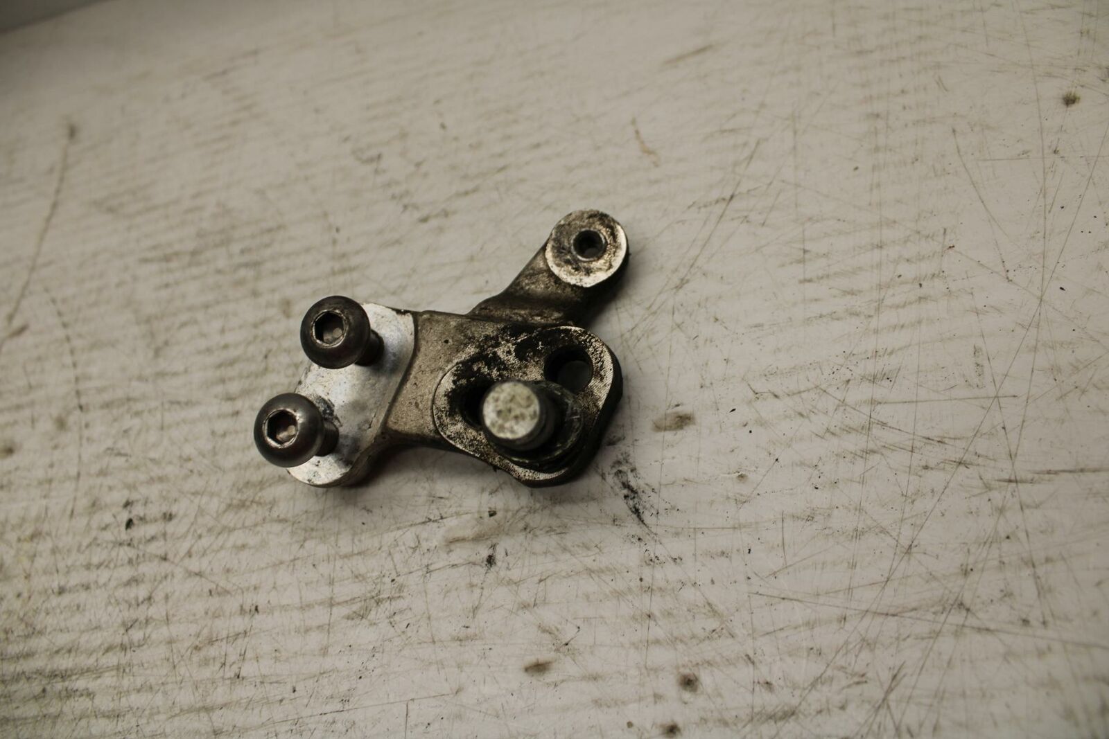 06-07 SUZUKI GSXR750 SHIFTER LINKAGE SHIFT LINK PEDAL PIVOT BB300