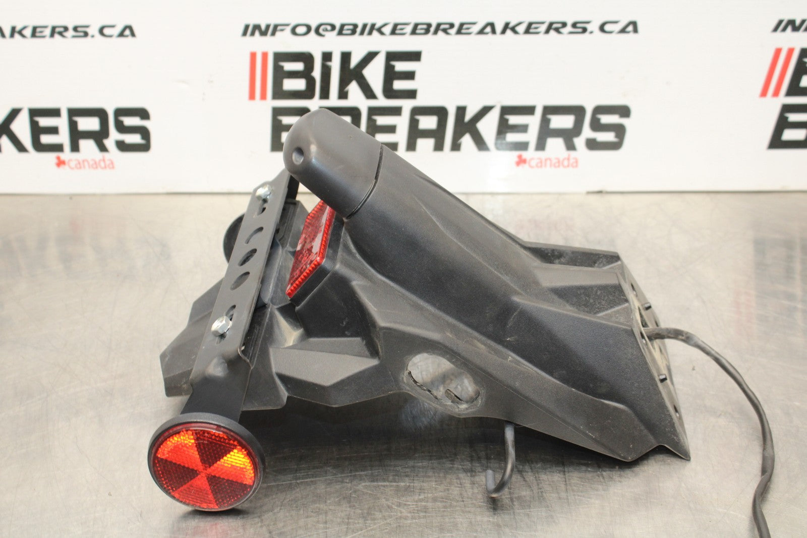 13-17 KAWASAKI NINJA 300 EX300 ABS REAR BACK FENDER MUD GUARD BB187