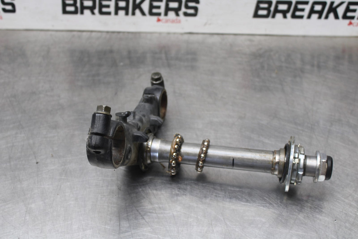 98-05 HONDA SUPER HAWK 1000 VTR1000F FRONT CLAMP LOWER TRIPLE TREE STEM BB924