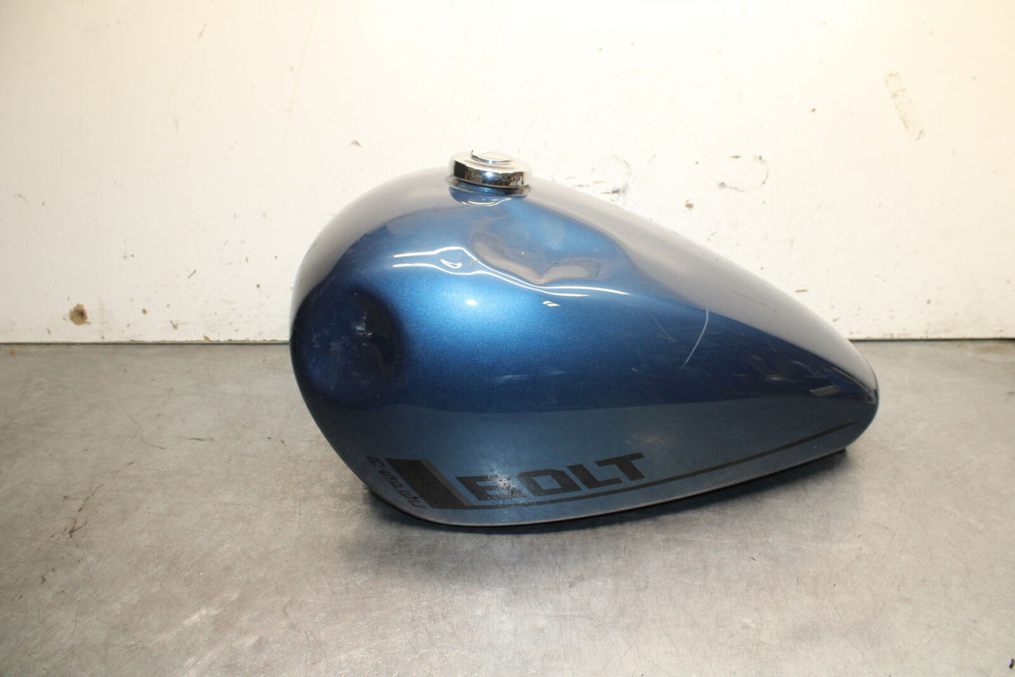 17-24 YAMAHA BOLT XVS950 GAS TANK FUEL PETROL RESERVOIR BB729