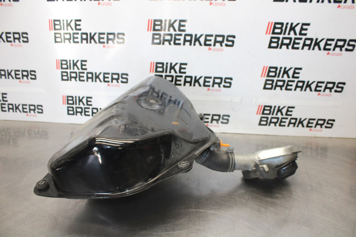 05-09 SUZUKI BOULEVARD C90 GAS TANK FUEL PETROL RESERVOIR BB918