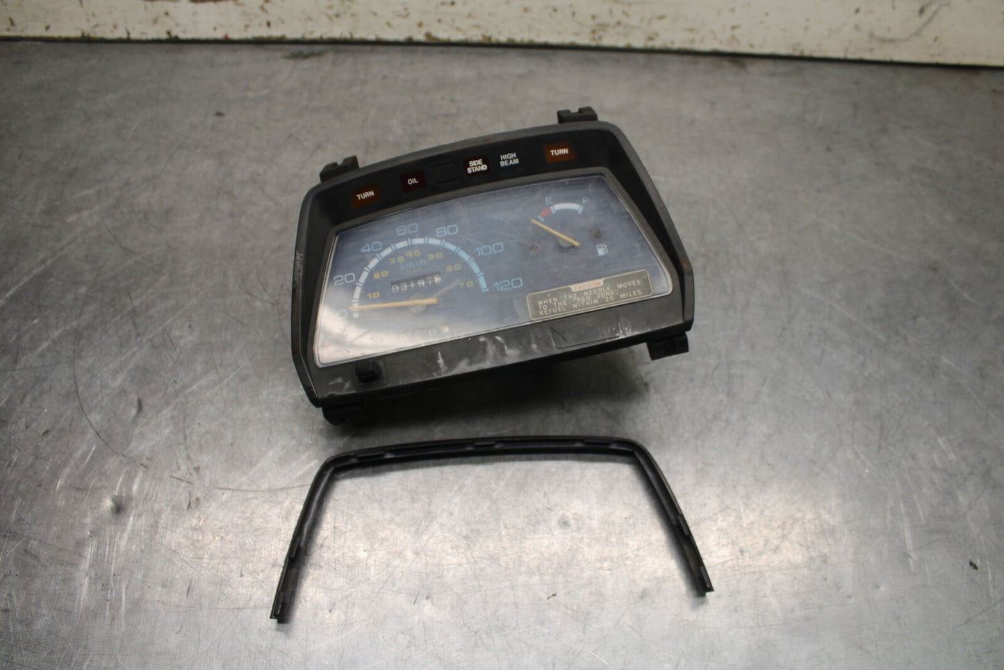 83-85 YAMAHA RIVA 180 XC180 SPEEDO TACH GAUGES DISPLAY CLUSTER SPEEDOMETER BB109