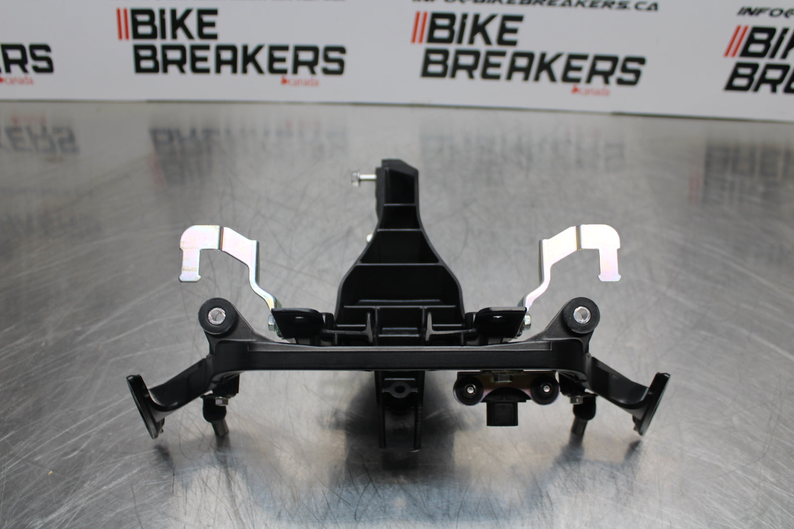 23-24 KAWASAKI NINJA ZX14R NEW!! UPPER FAIRING MIRROR GAUGES STAY BRACKET BB153