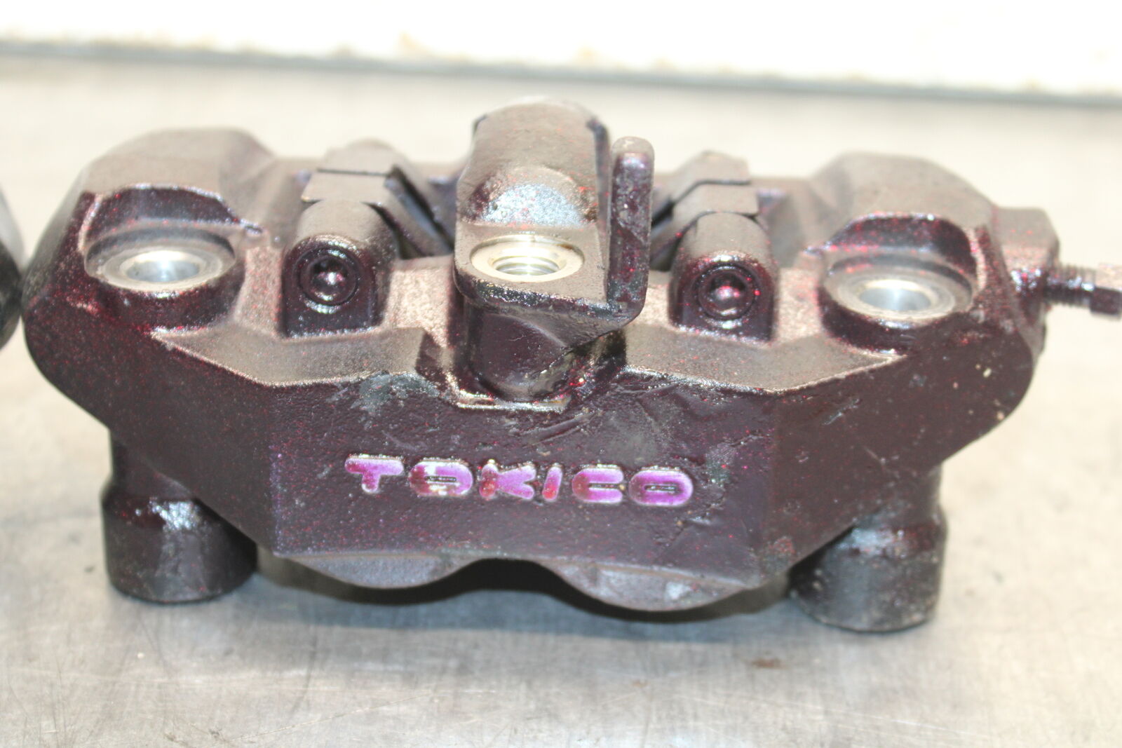 05-06 SUZUKI GSXR1000 RIGHT LEFT FRONT BRAKE CALIPER SET PAIR CALIPERS BB113