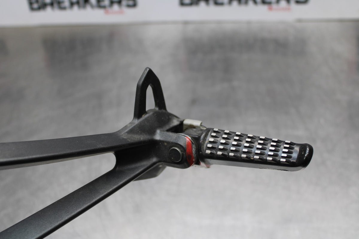 21-23 KAWASAKI NINJA ZX6R LEFT REAR BACK PASSENGER PEG BB179