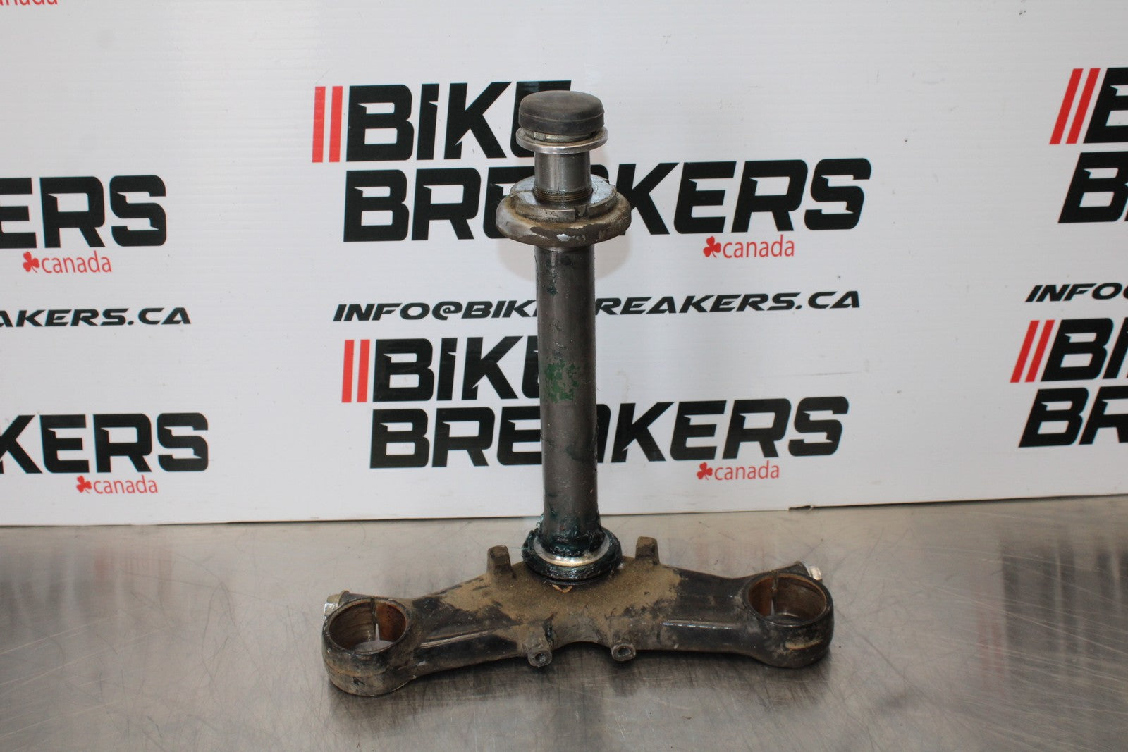 78-79 HONDA GOLDWING 1000 FRONT FORKS CLAMP LOWER TRIPLE TREE STEM BB171
