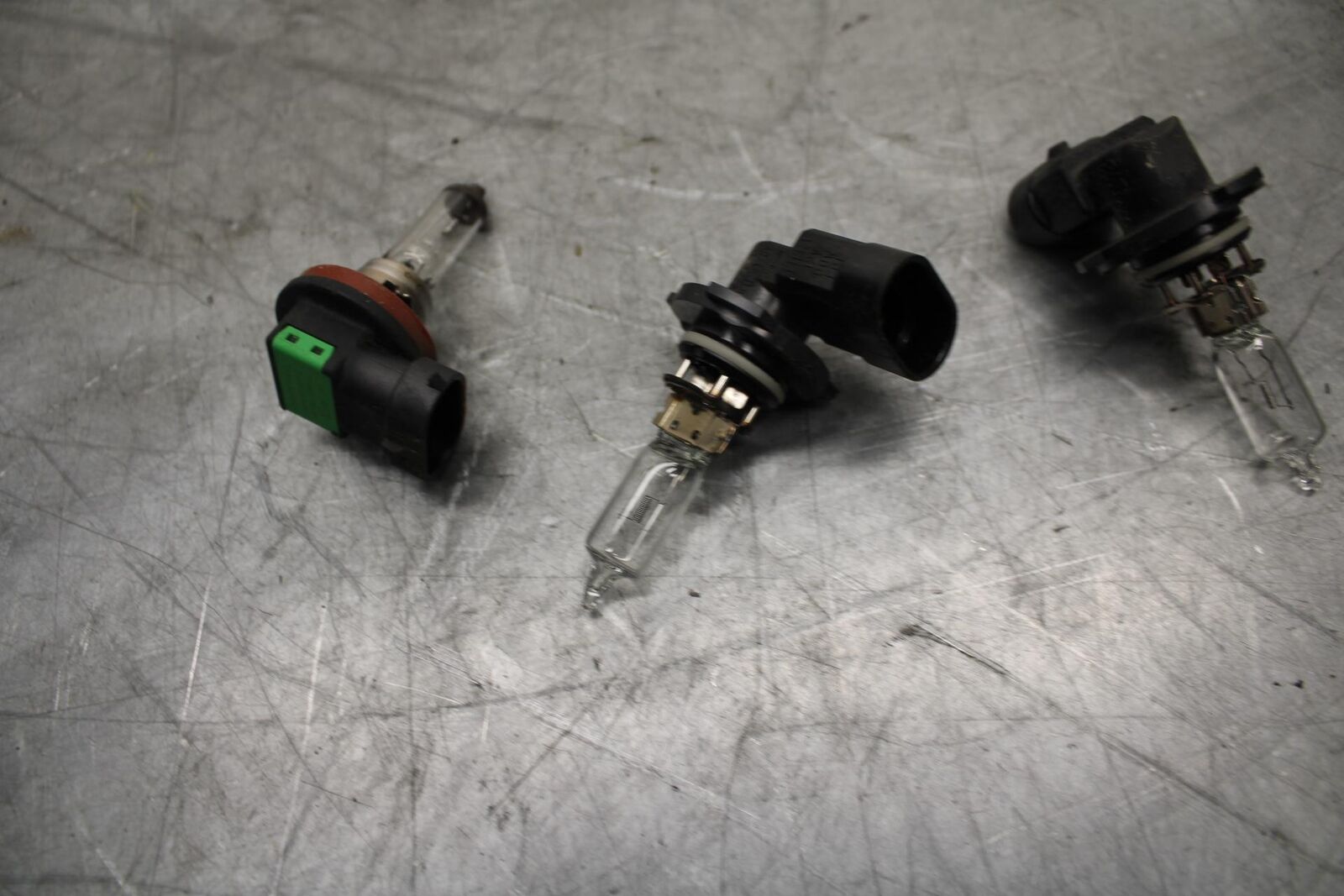 08-09 SUZUKI GSXR600 HEADLIGHT BULBS BB468