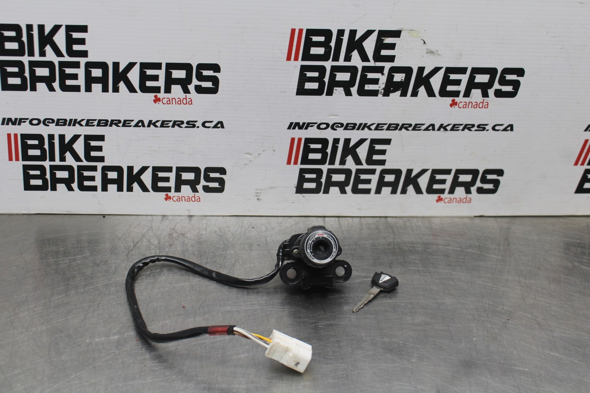13-18 KAWASAKI NINJA ZX6R IGNITION LOCK W KEY BB666