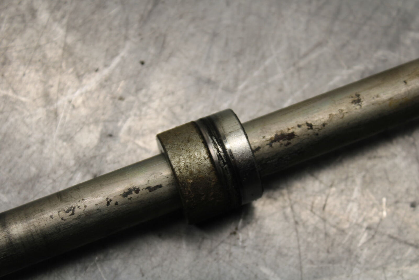 14-15 YAMAHA V STAR 1300 XVS1300CT TOURER FRONT WHEEL RIM AXLE PIVOT BOLT BB722