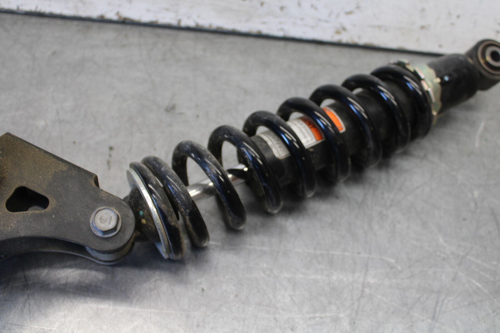 19-22 KAWASAKI Z400 REAR BACK SHOCK ABSORBER SUSPENSION BB708