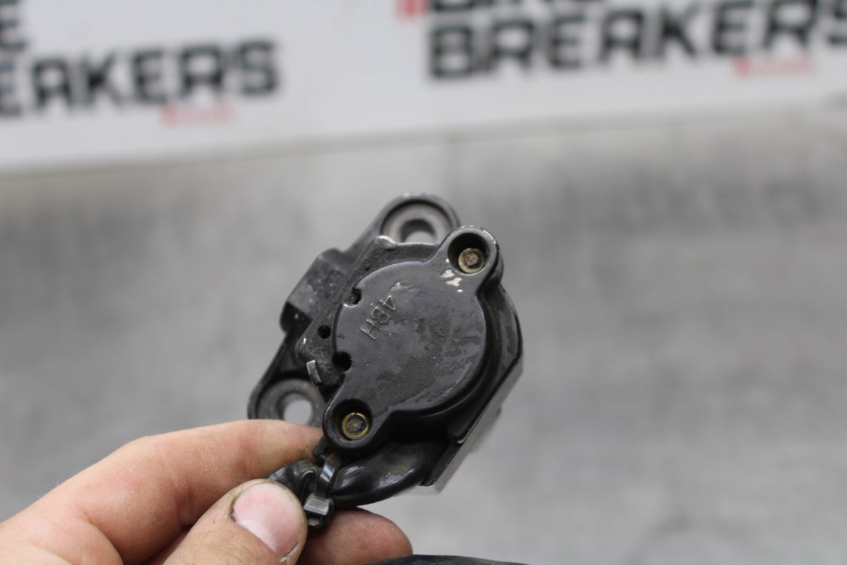 94 SUZUKI KATANA 750 IGNITION LOCK KEY SET W/ GAS CAP BB686