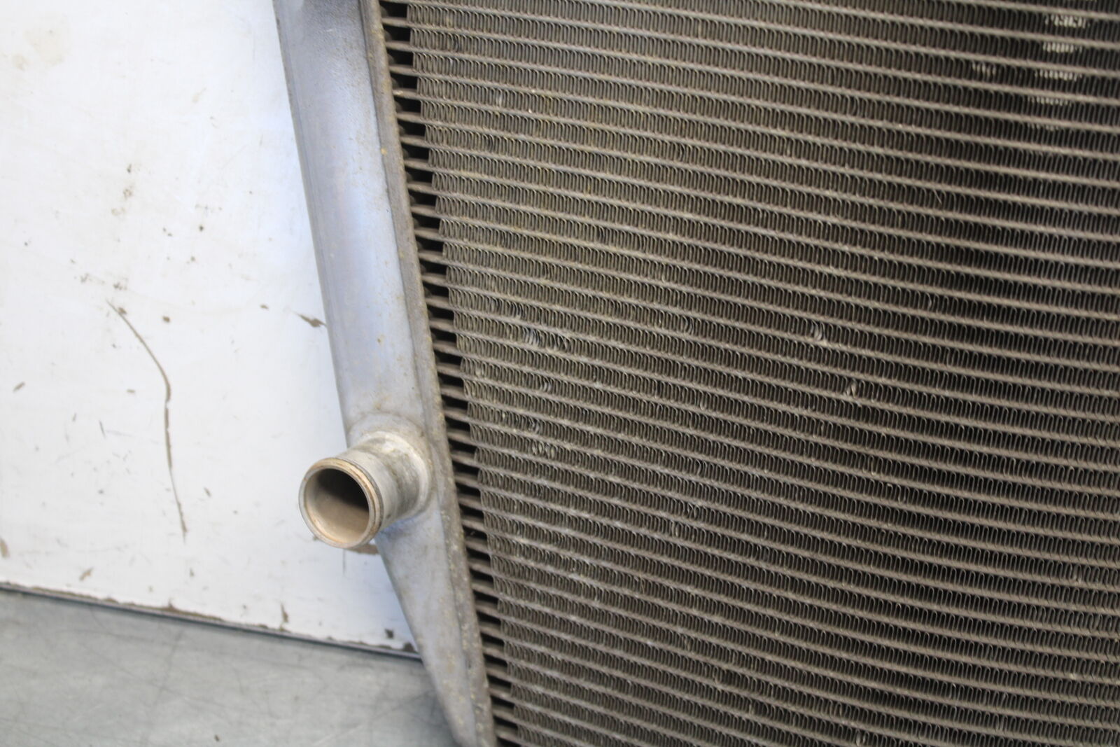 05-06 SUZUKI GSXR1000 ENGINE RADIATOR MOTOR COOLER COOLING 17710-41G00 BB677