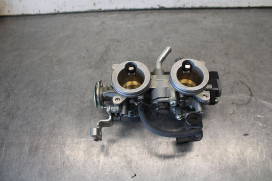 18-23 KAWASAKI NINJA 400 MAIN FUEL INJECTORS / THROTTLE BODIES BB679