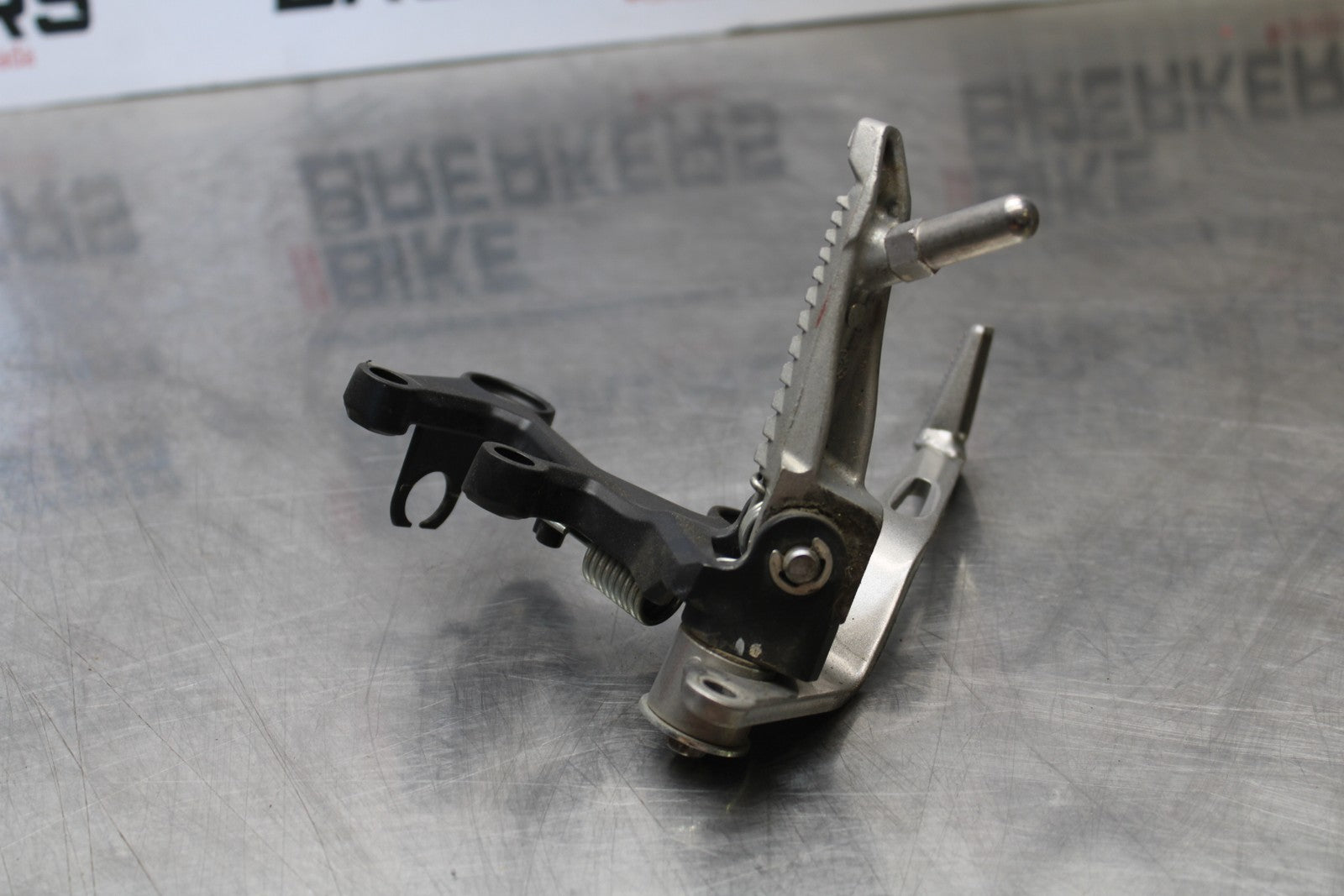 18-23 KAWASAKI NINJA 400 EX400 ABS RIGHT REARSET REAR SET FOOT PEG REST BB177