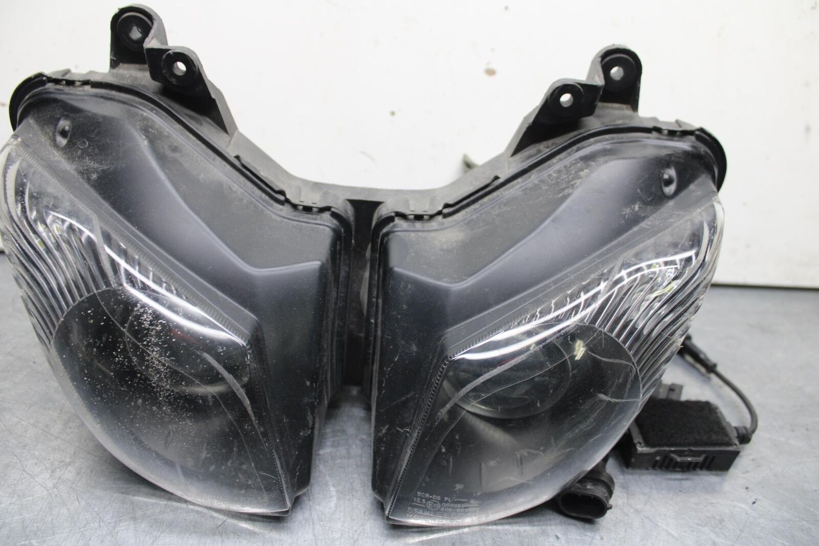 09-12 KAWASAKI NINJA ZX6R FRONT HEADLIGHT HEAD LIGHT LAMP BB617