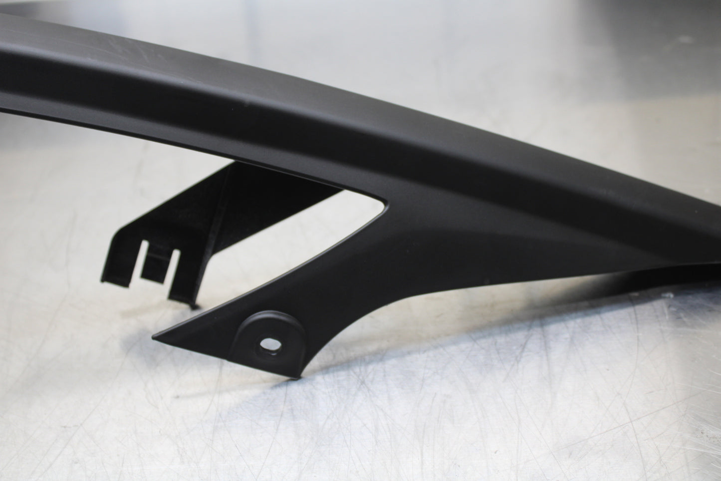 23-24 KAWASAKI NINJA ZX14R REAR BACK DRIVE CHAIN GUARD COVER SHIELD BB141