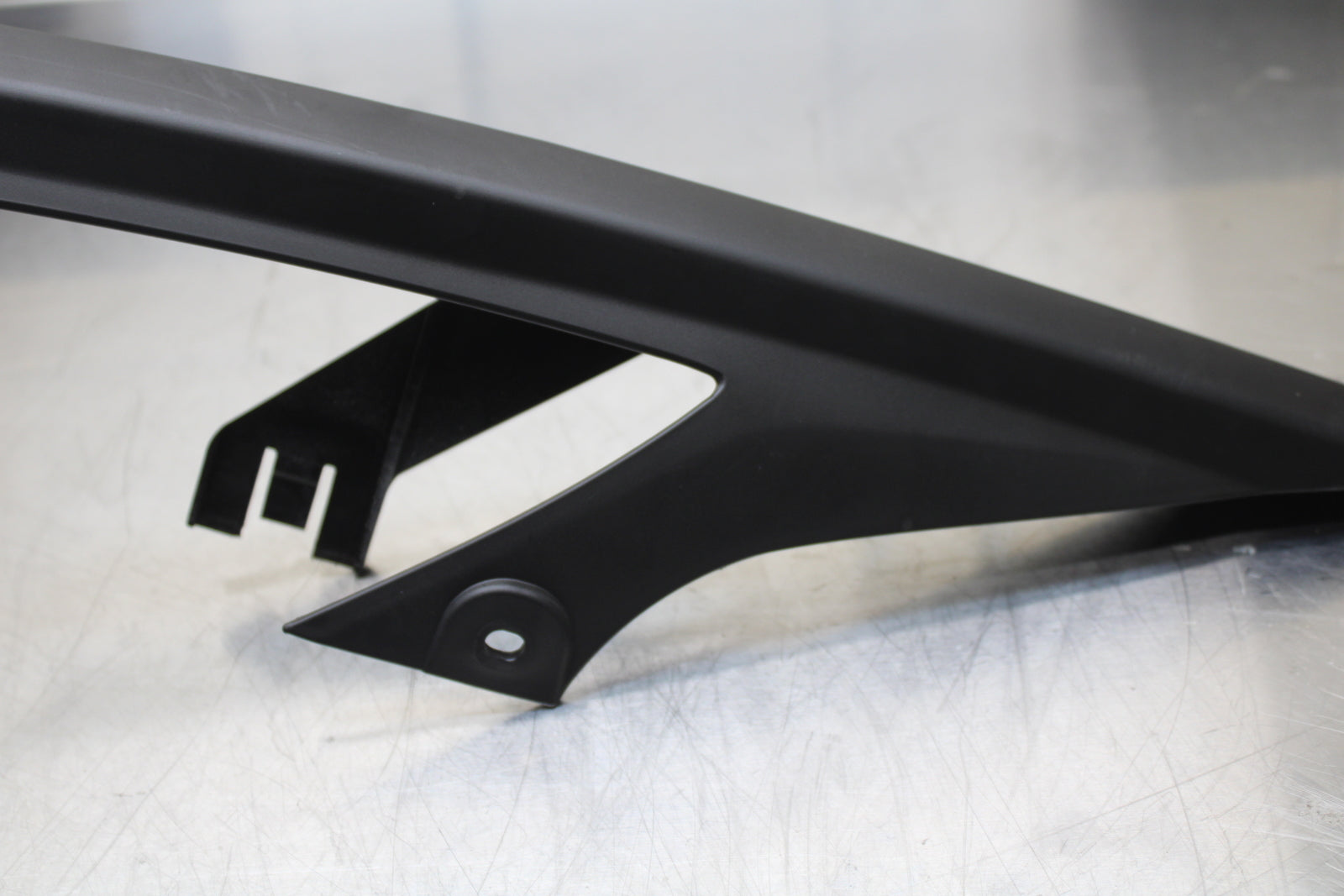 23-24 KAWASAKI NINJA ZX14R REAR BACK DRIVE CHAIN GUARD COVER SHIELD BB141