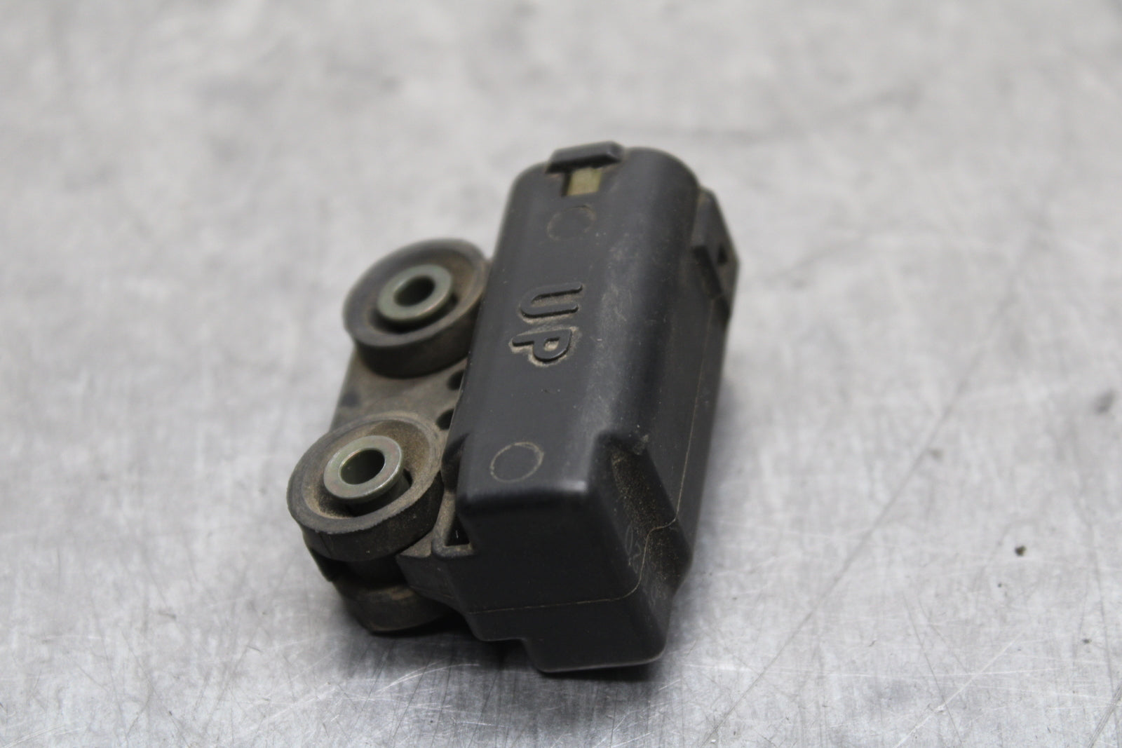 04-05 YAMAHA YZF R1 TIP OVER BANK ANGLE CRASH SENSOR SWITCH BB131