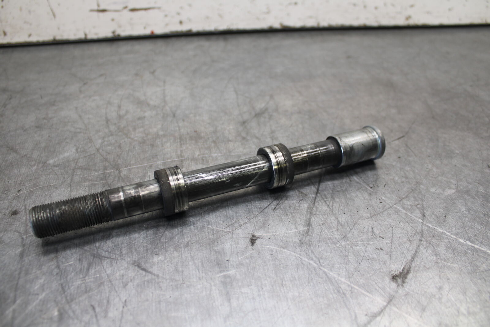 12-17 KAWASAKI ER-6N Z650 FRONT WHEEL RIM AXLE PIVOT BOLT BB709