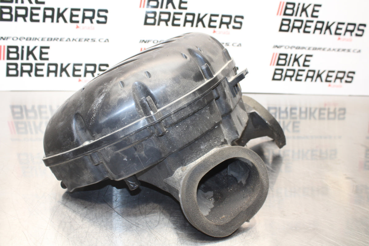11 SUZUKI GSXR1000 AIRBOX AIR INTAKE FILTER BOX BB142