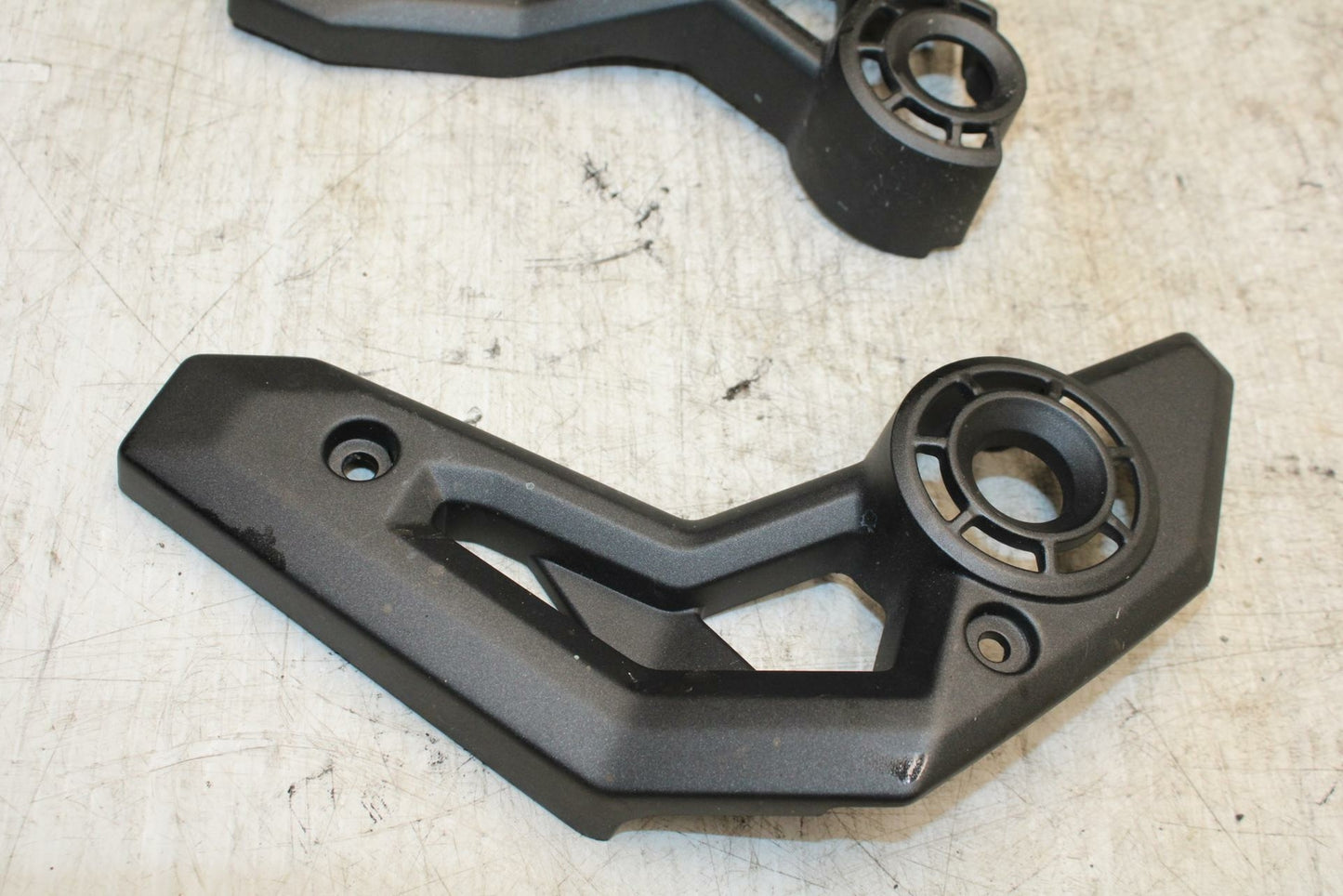 17-20 KAWASAKI NINJA 650 RIGHT LEFT REARSETS COVERS TRIM PAIR BB364