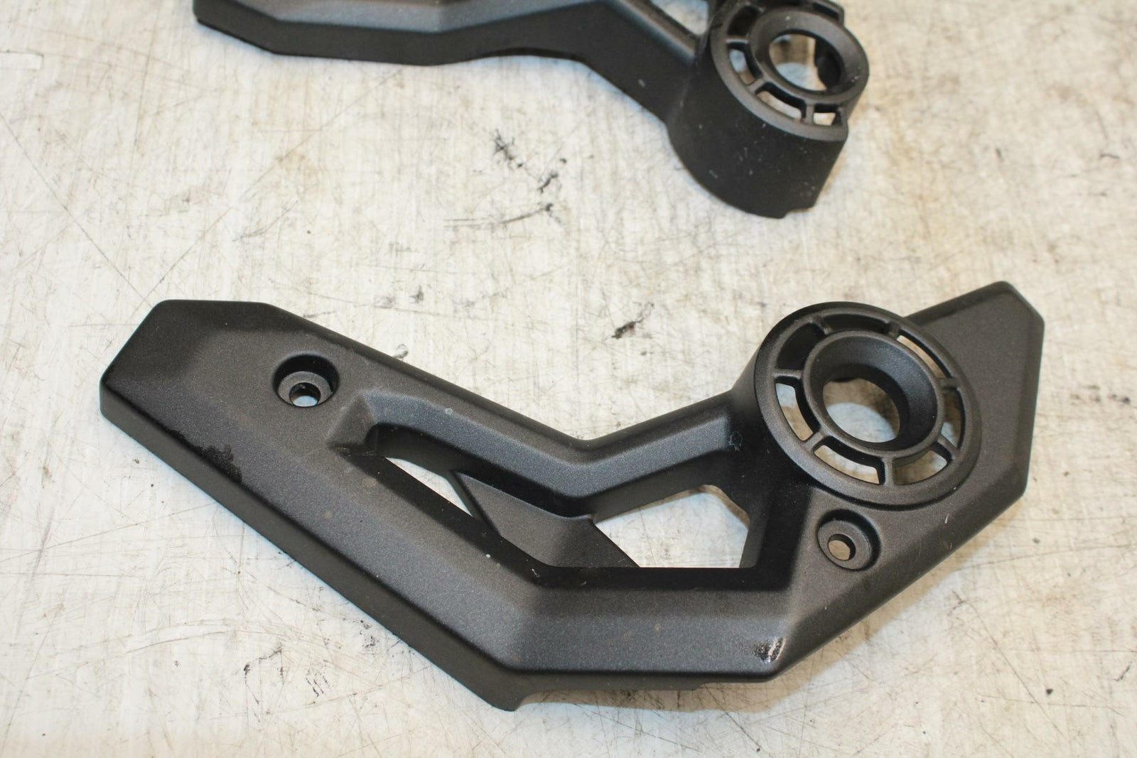 17-20 KAWASAKI NINJA 650 RIGHT LEFT REARSETS COVERS TRIM PAIR BB364